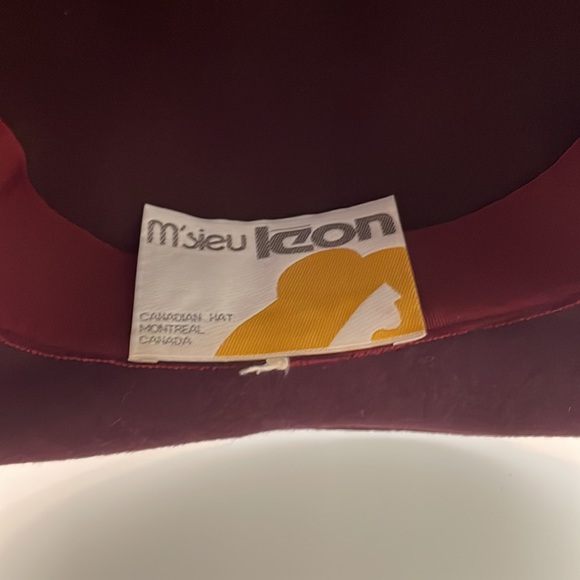 M’sieu Leon Canadian Hat, Size Small, beautiful rich burgundy’s colour. - Picture 5 of 5